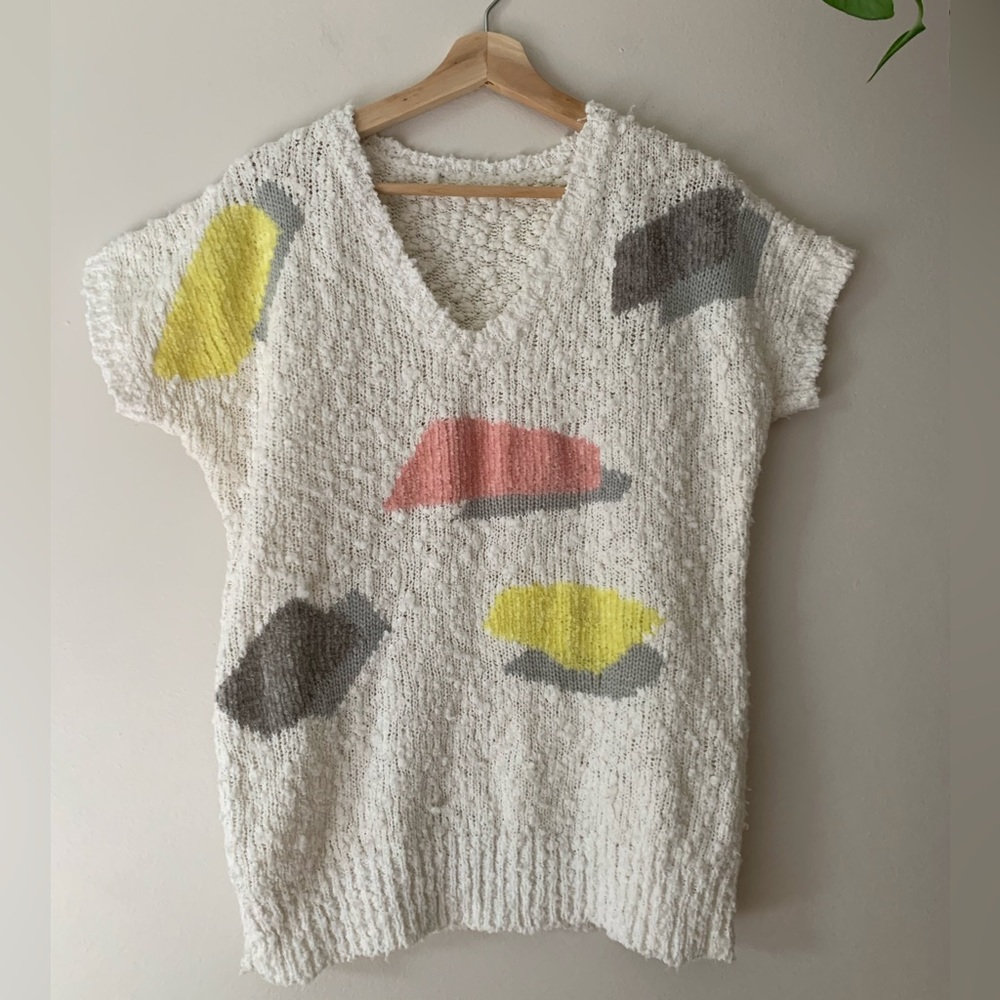 Abstract shapes vintage sweater size M